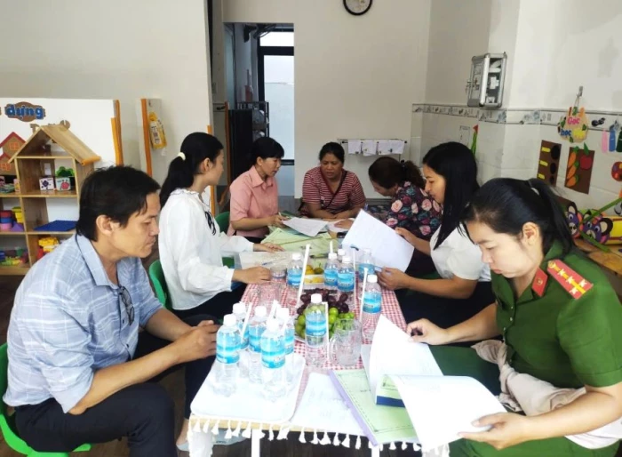 Phường Cam Ranh kiểm tra an toàn thực phẩm các bếp ăn tập thể trường học