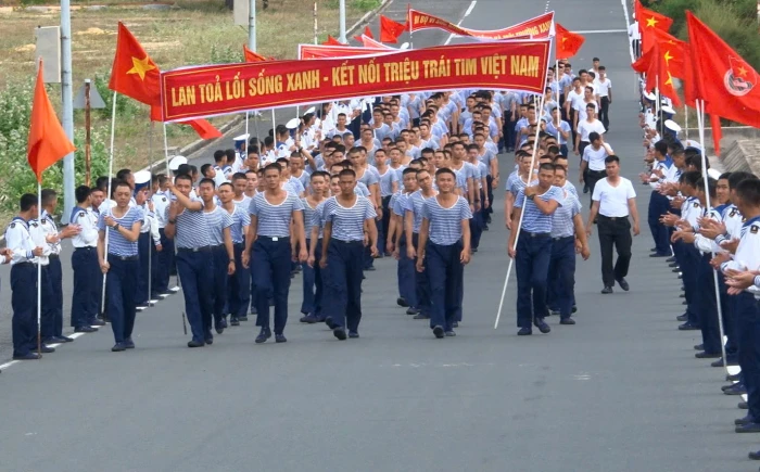 Vùng 4 Hải quân hưởng ứng chương trình “Cùng Việt Nam tiến bước”