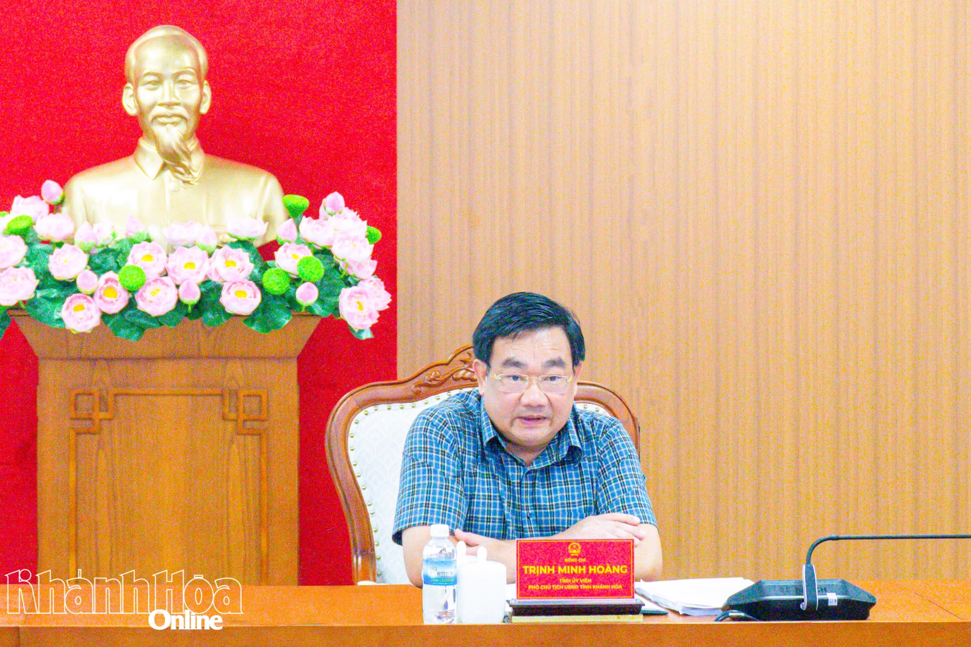 Đồng chí Trịnh Minh Hoàng phát biểu chỉ đạo tại cuộc họp.
