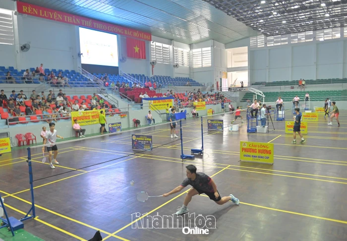 519 vận động viên tranh tài Giải Cầu lông các nhóm tuổi Đại hội Thể dục thể thao tỉnh Khánh Hòa