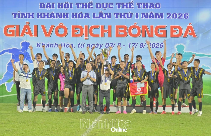 Đội bóng phường Đông Ninh Hòa vô địch giải bóng đá tại Đại hội Thể dục Thể thao tỉnh