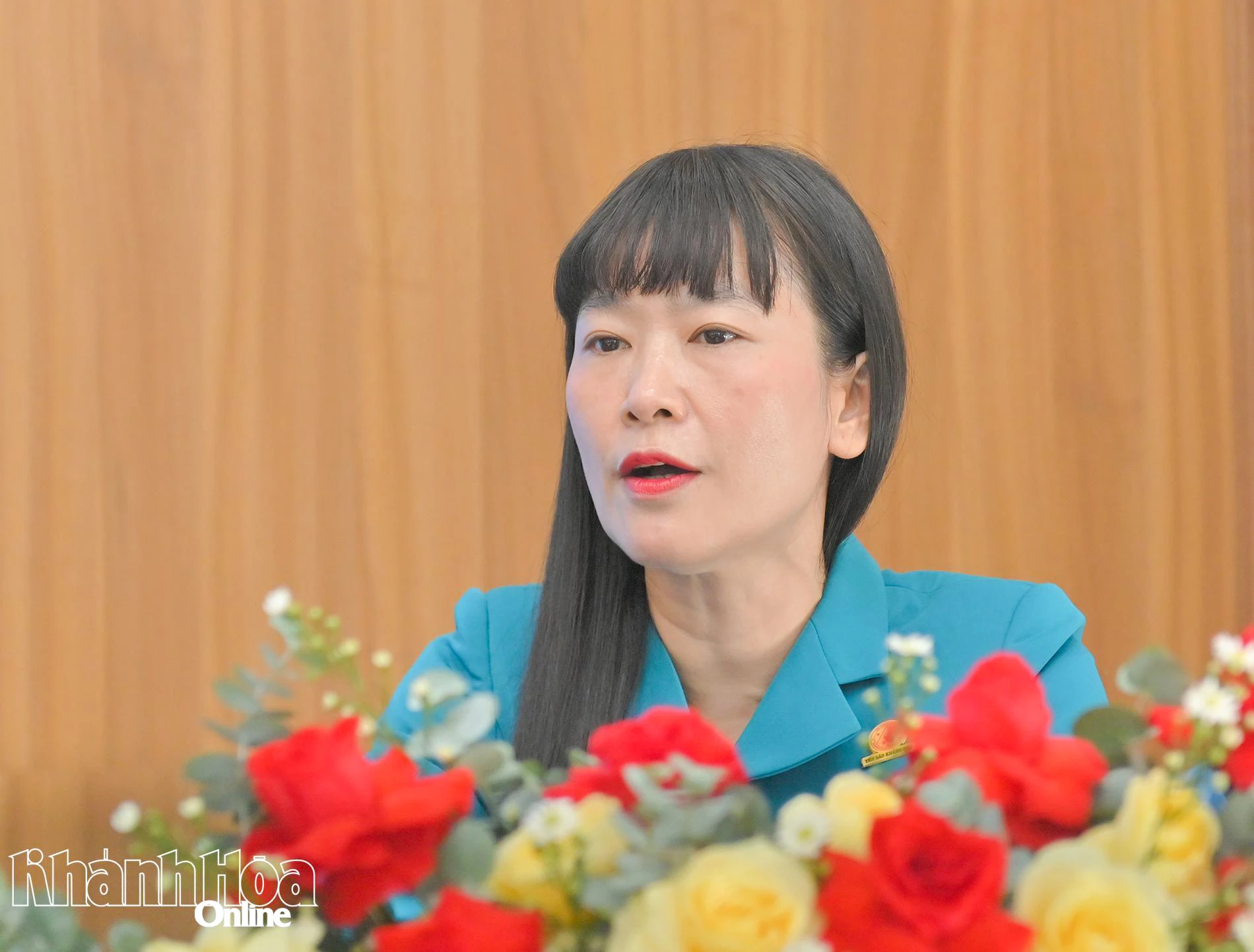 Bà Trịnh Thị Hồng Vân - Chủ tịch Hội đồng thành viên Công ty Yến sào Khánh Hòa phát biểu tại lễ ký kết.