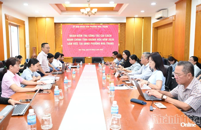 Kiểm tra công tác cải cách hành chính tại phường Nha Trang