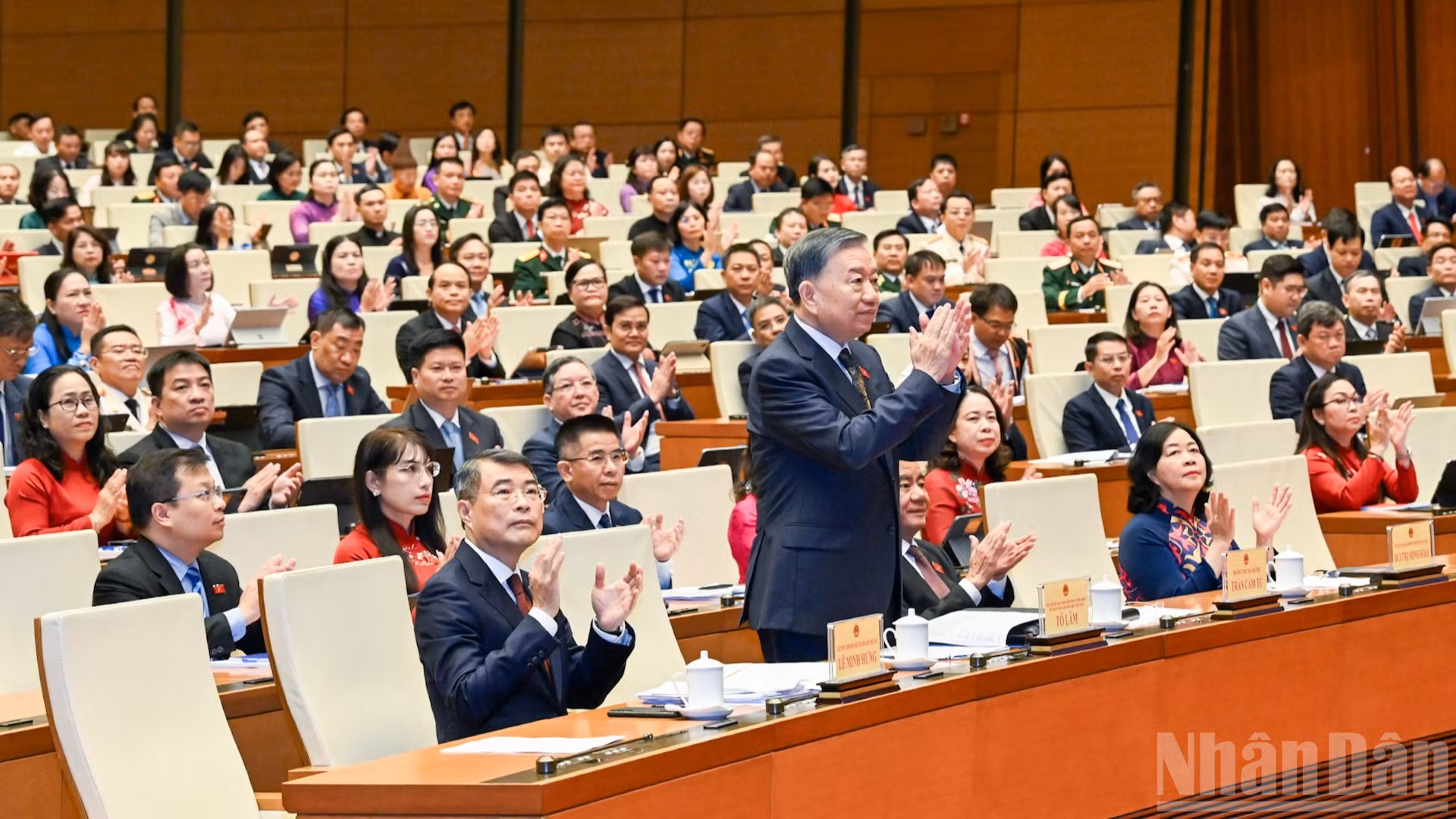 Khai mạc trọng thể Kỳ họp không thường lệ thứ nhất, Quốc hội khóa XVI