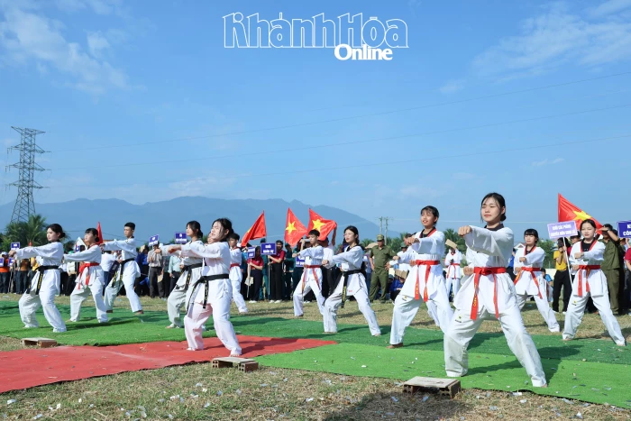 Xã Tân Định phấn đấu tỷ lệ hộ gia đình luyện tập thể dục, thể thao thường xuyên đạt từ 35% trở lên
