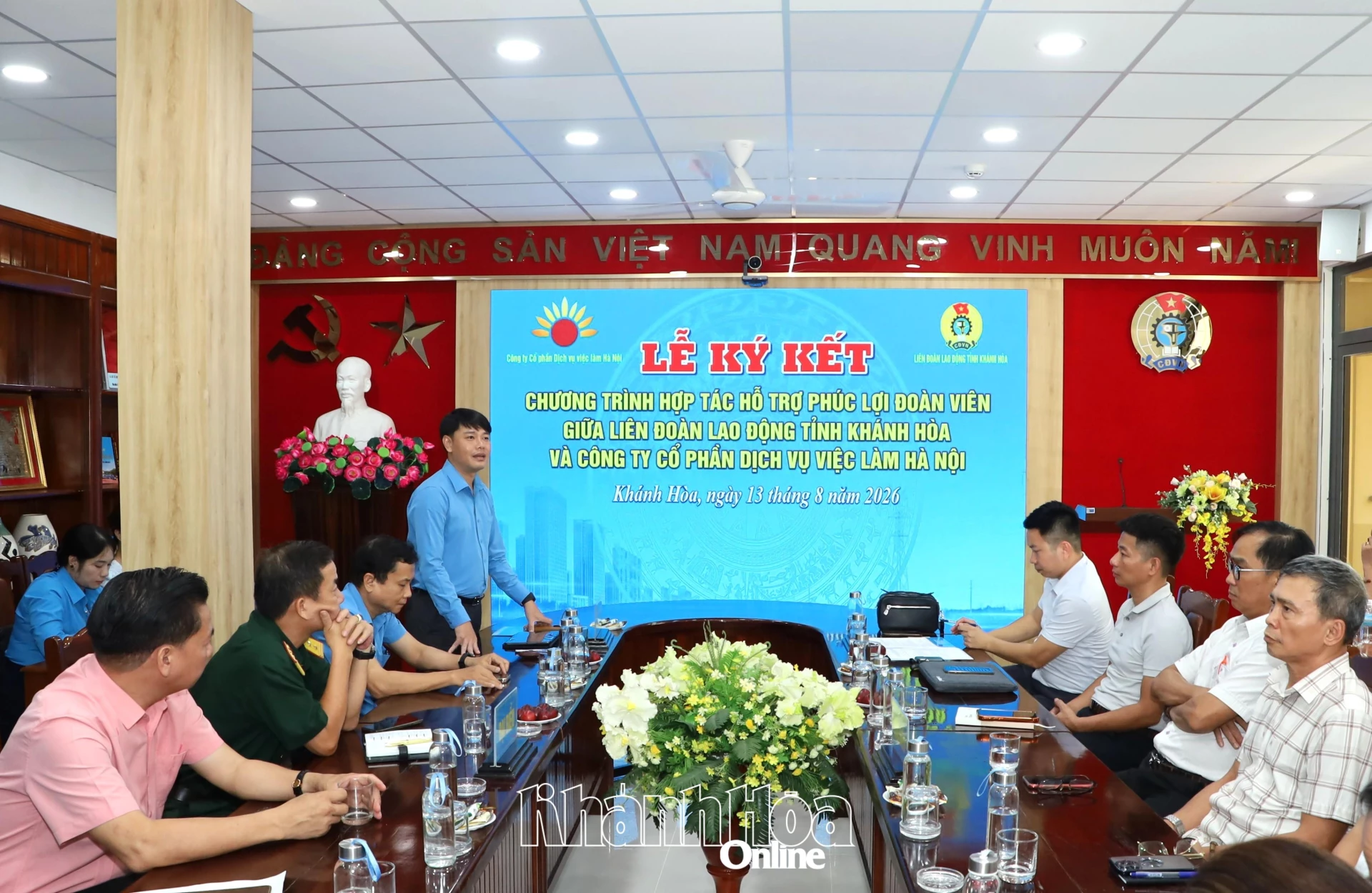 Quang cảnh tại buổi lễ.