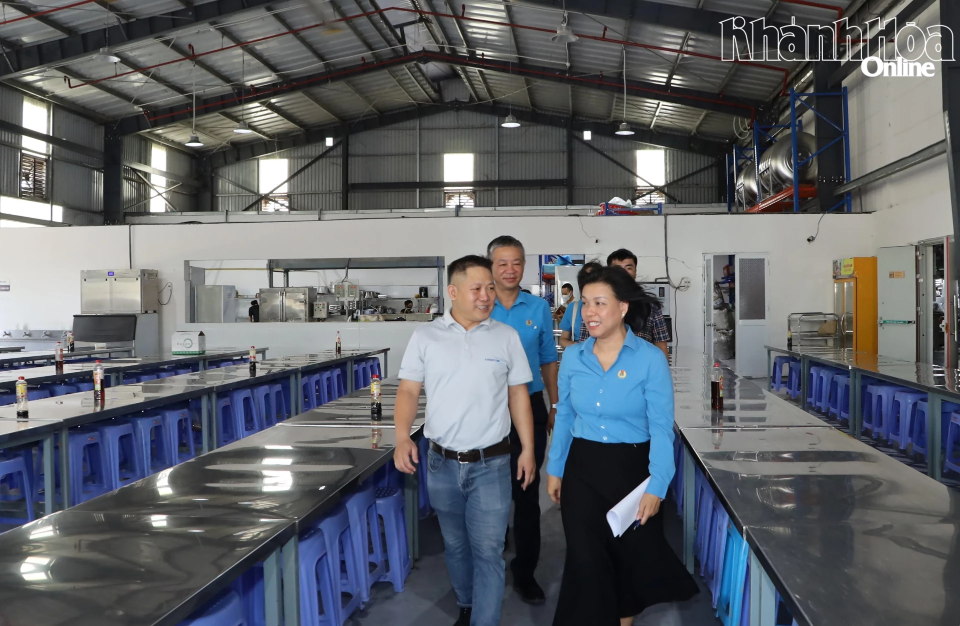 Kiểm tra nhà ăn của Công ty TNHH Logistik Unicorp.