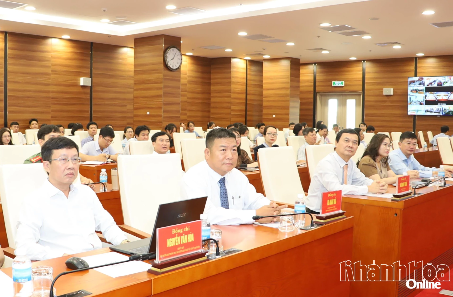 Đồng chí Võ Hoàn Hải và các đại biểu tham dự hội nghị.