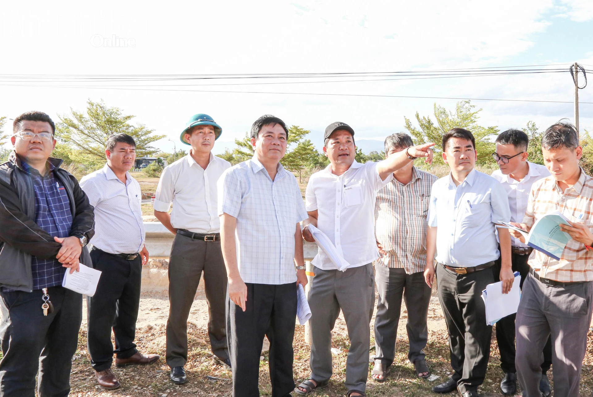 Đồng chí Lữ Thanh Hải khảo sát thực tế tại Dự án khả thi xây dựng khu dân cư Ninh Long.
