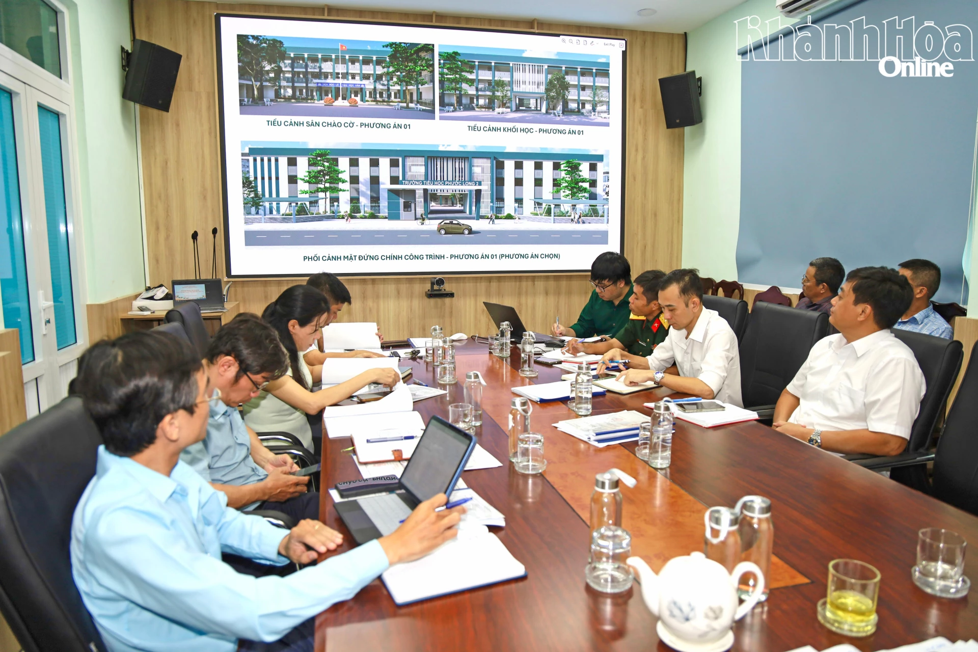 ác đại biểu nghiên cứu đề xuất chủ trương đầu tư dự án Xây dựng Trường Tiểu học Phước Long 2.