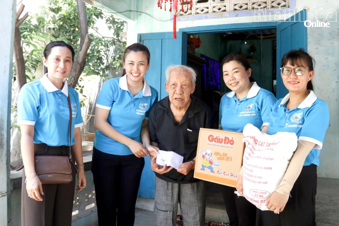 Hội Liên hiệp Phụ nữ phường Đông Hải: Quan tâm các đối tượng yếu thế