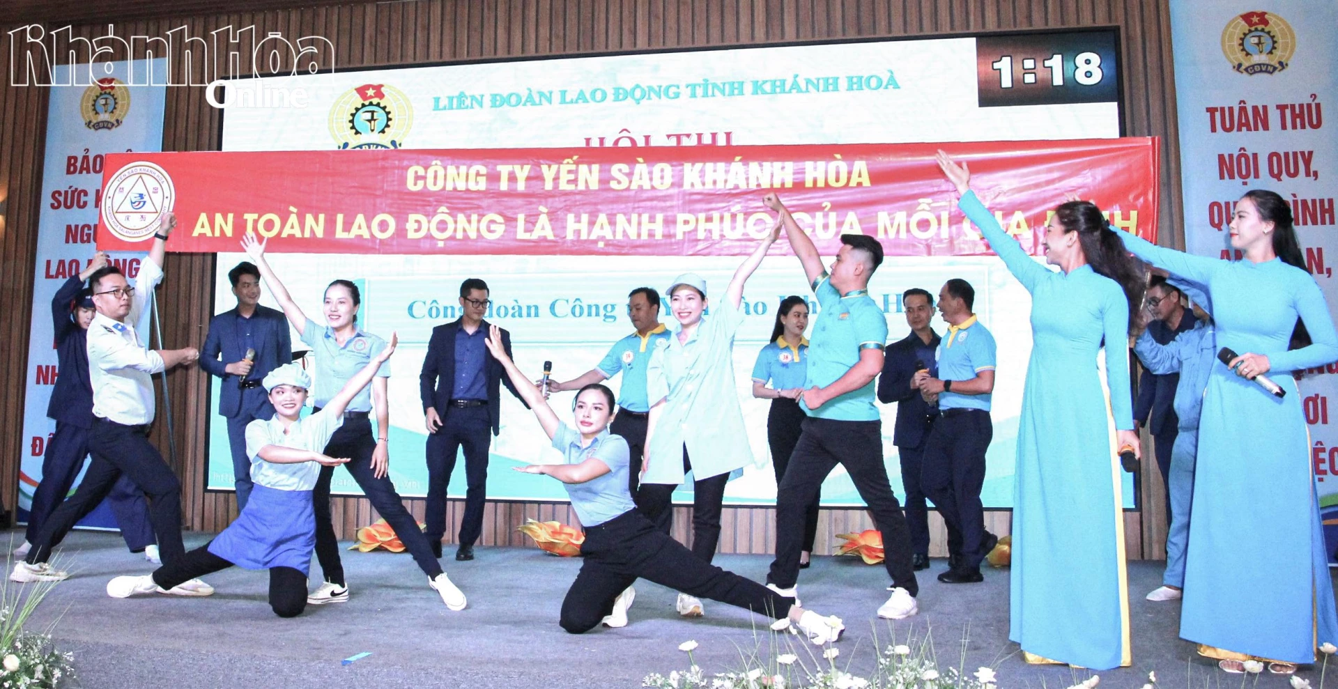Tiết mục văn nghệ của người lao động Công ty TNHH Nhà nước Một thành viên Yến sào Khánh Hòa.
