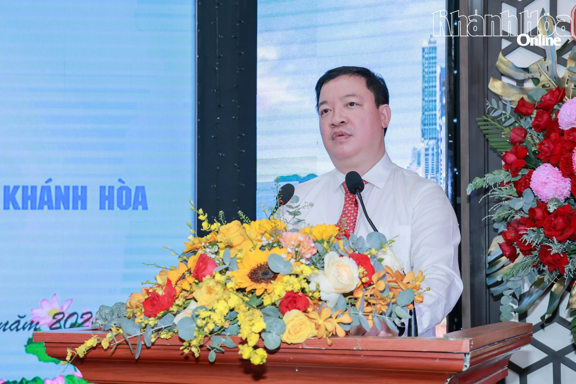 Đồng chí Nguyễn Ngọc Hùng thay mặt Liên hiệp các tổ chức hữu nghị Việt Nam phát biểu tại đại hội.