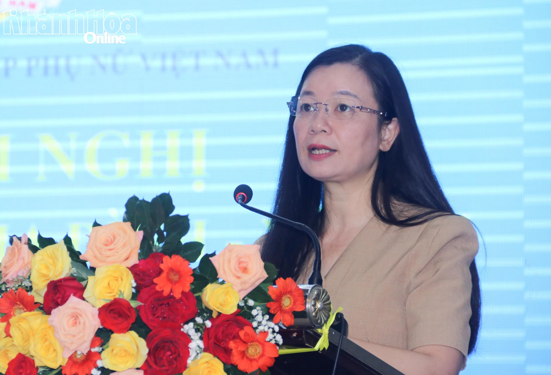 Đồng chí Nguyễn Thị Thu Hiền phát biểu khai mạc hội nghị.