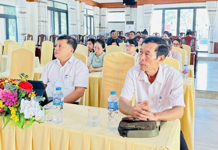 Hội Luật gia tỉnh Khánh Hòa tuyên truyền, phổ biến pháp luật tại xã Khánh Sơn