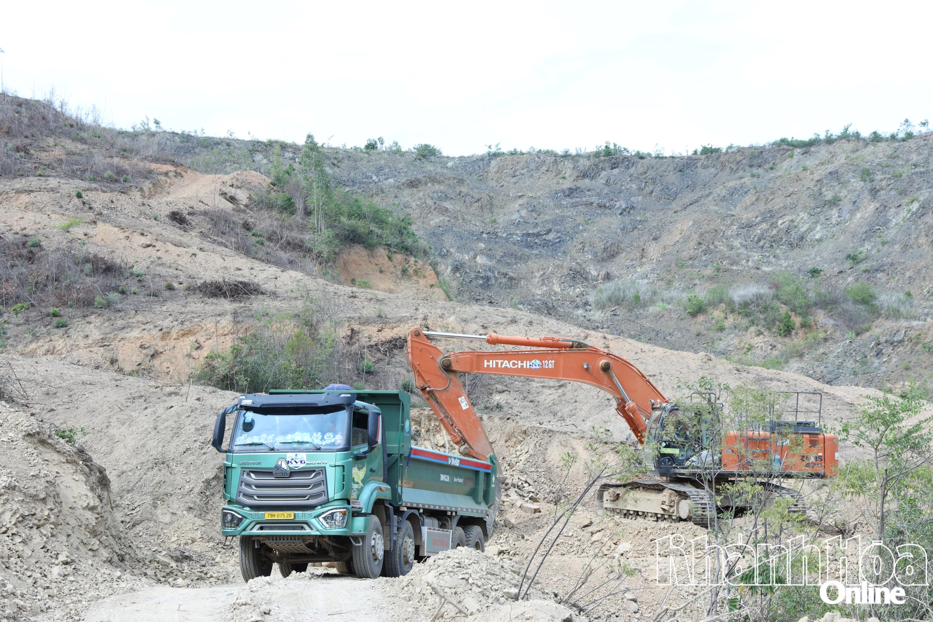 Mỏ vật liệu tại thôn Xuân Tây được cấp cho doanh nghiệp khai thác phục vụ các dự án có nguồn đầu tư từ ngân sách.