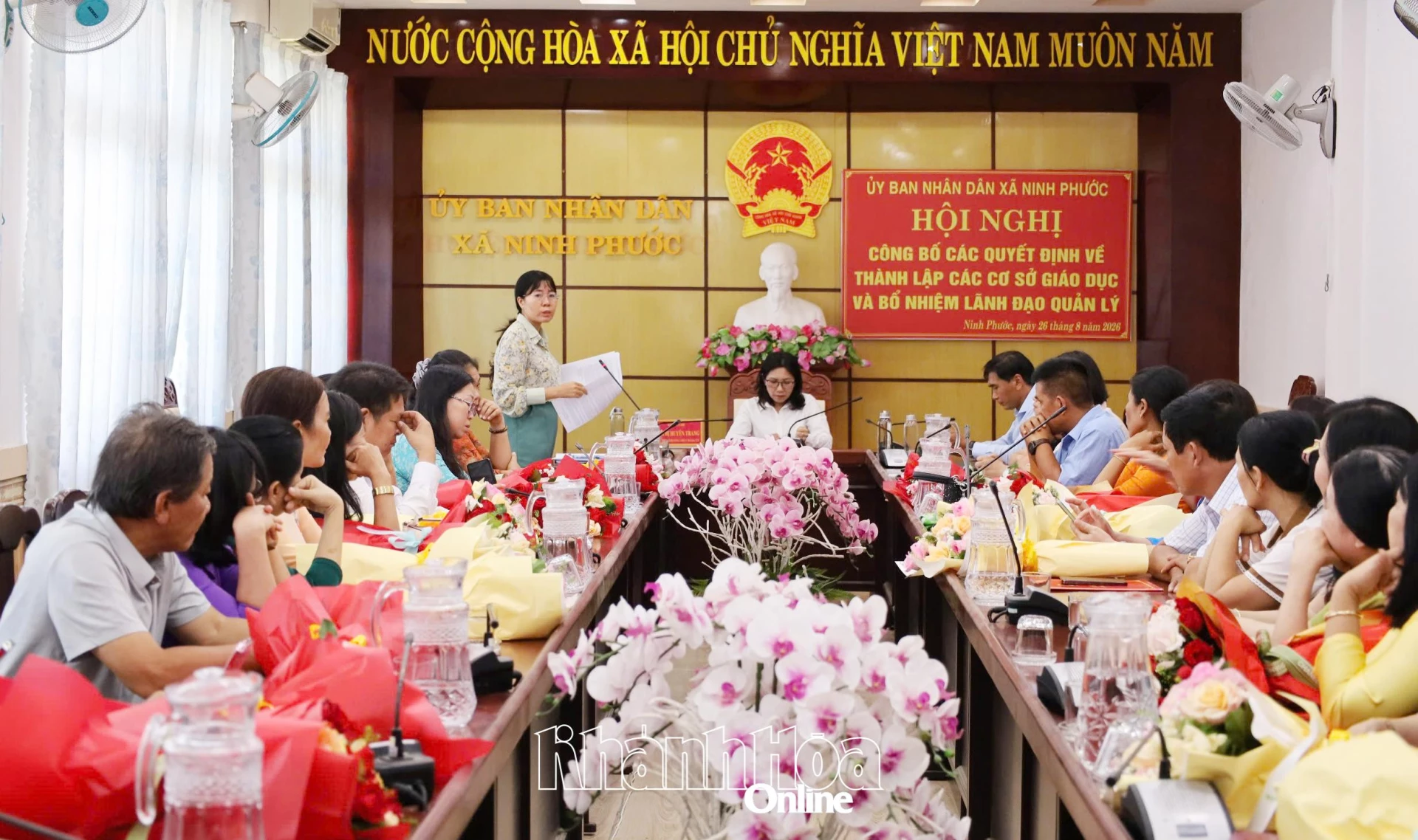 Quang cảnh hội nghị.