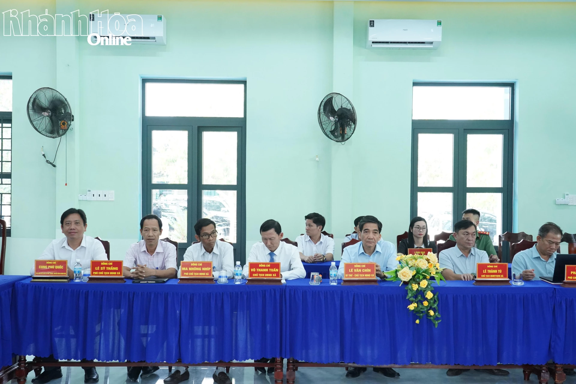 Lãnh đạo xã Anh Dũng tham dự lễ ký kết.