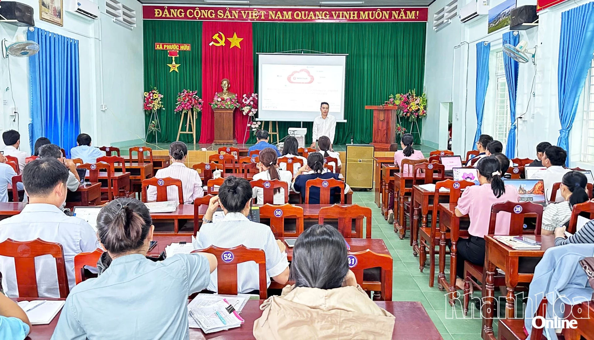 Quang cảnh chương trình tập huấn.