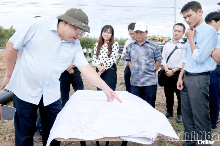 Phó Chủ tịch UBND tỉnh Trịnh Minh Hoàng kiểm tra công tác giải phóng mặt bằng công trình nông nghiệp 