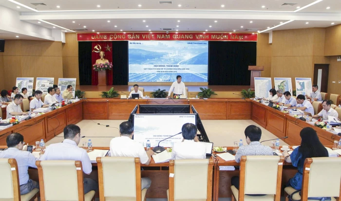 Thẩm định Quy hoạch chung đô thị Khánh Hòa đến năm 2050, tầm nhìn đến năm 2075