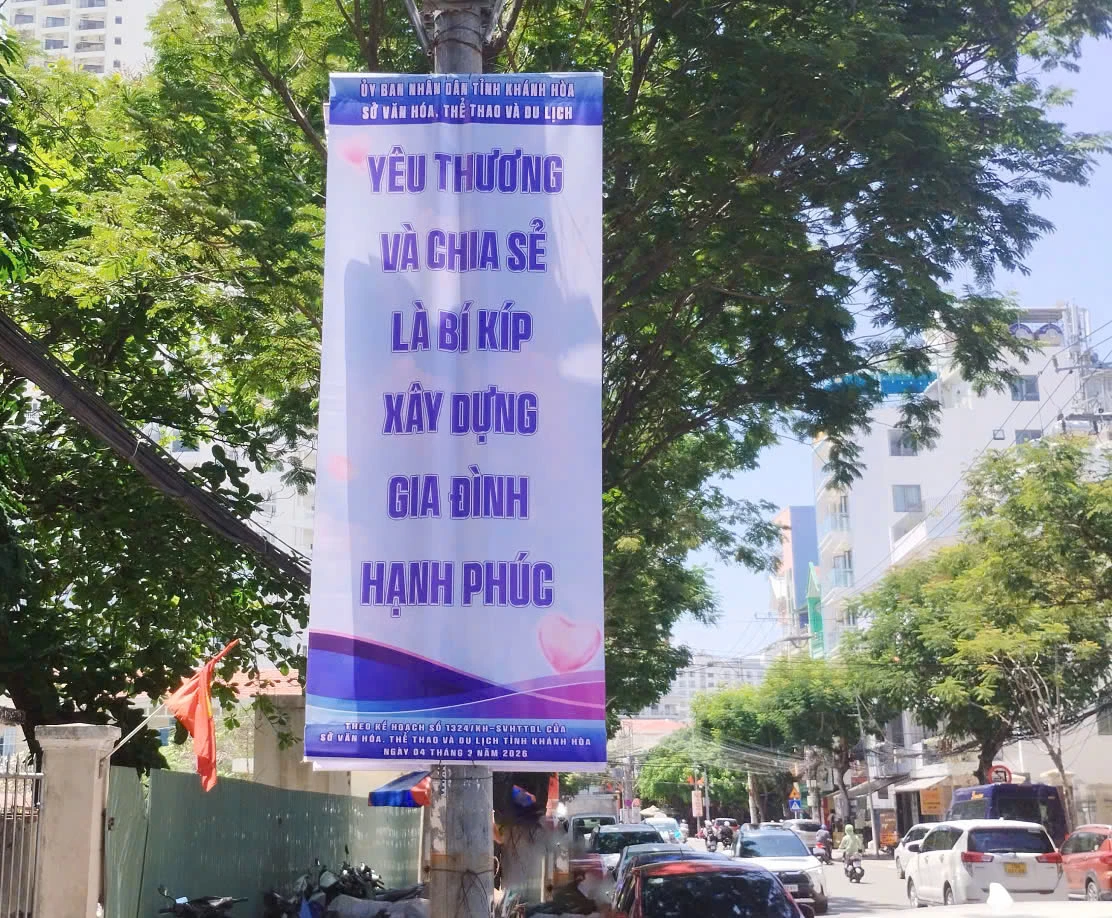 Các nội dung tuyên truyền được phổ biến qua băng rôn, pa nô..., góp phần nâng cao nhận thức và ý thức của người dân về phòng, chống bạo lực gia đình.