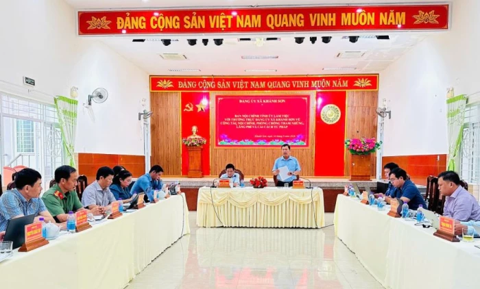 Ban Nội chính Tỉnh ủy làm việc với Đảng ủy xã Khánh Sơn