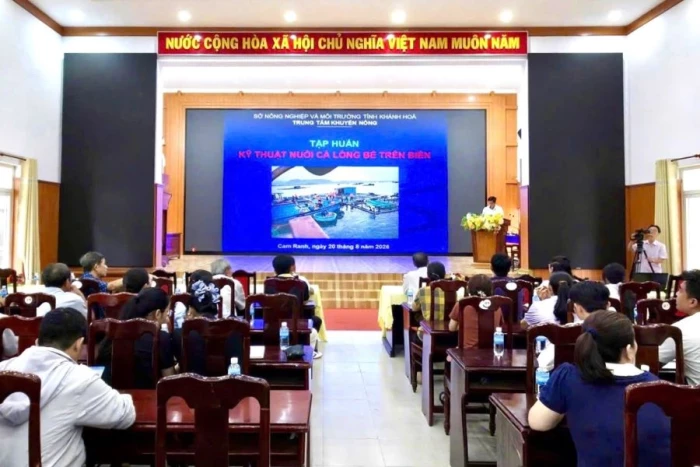 Tập huấn kỹ thuật nuôi cá lồng bè trên biển cho 30 hộ dân tại khu vực Cam Ranh