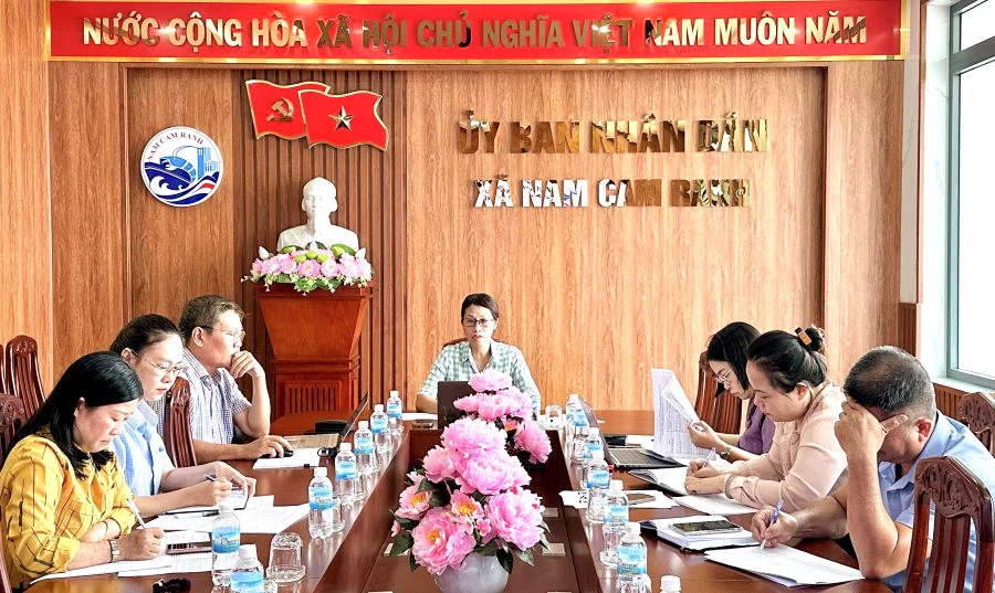 Quang cảnh cuộc họp.