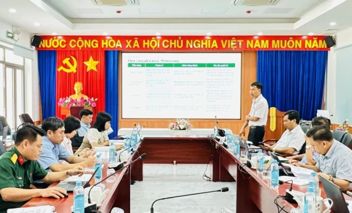 Xã Khánh Sơn rà soát, lấy ý kiến về Đồ án quy hoạch chung và Đề án chuyển đổi ngành nông nghiệp