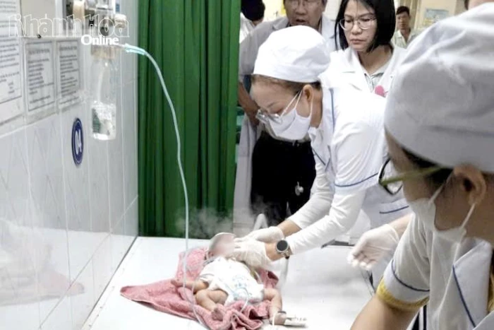 Xã Nam Ninh Hòa: Người dân phát hiện bé gái sơ sinh bị bỏ rơi