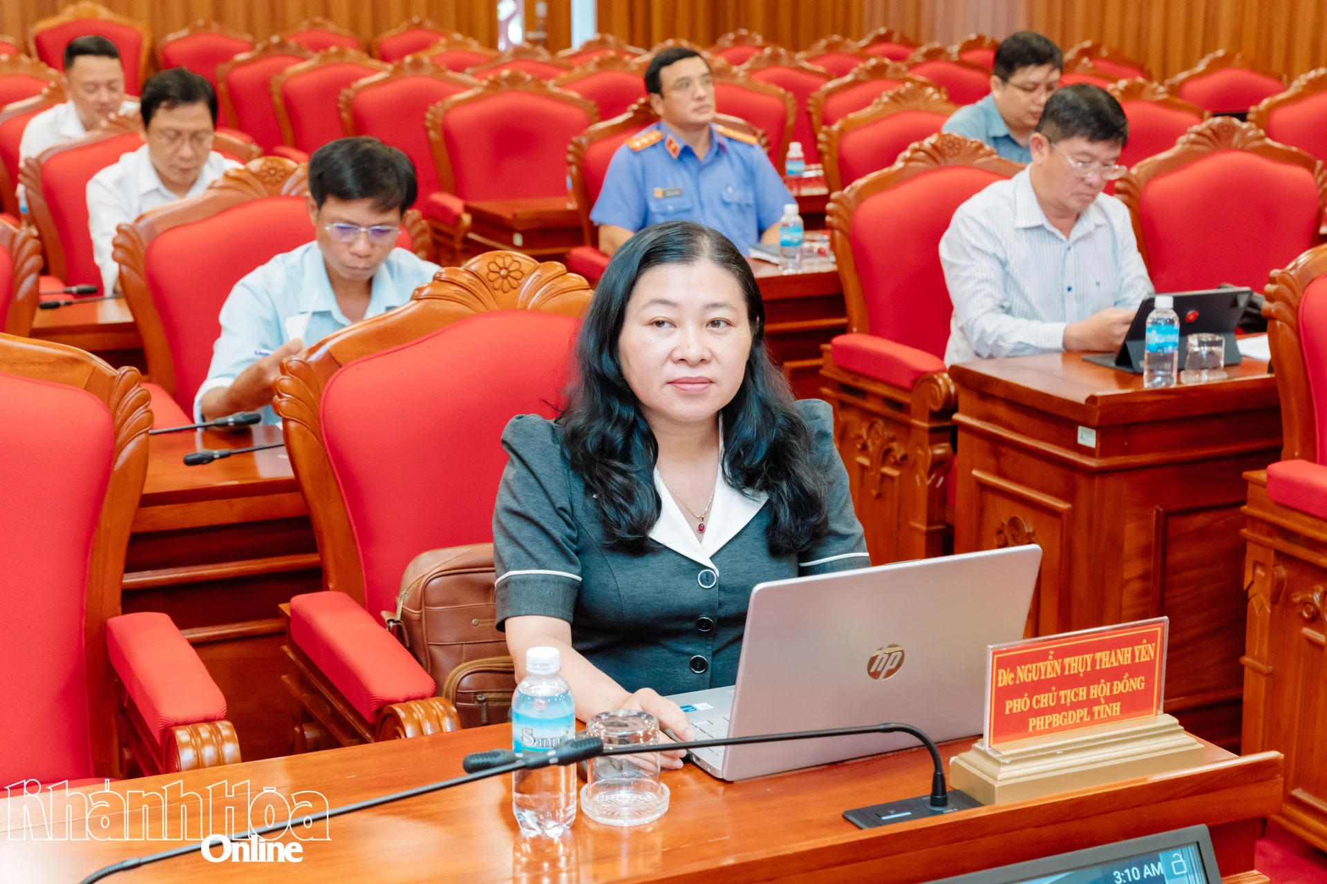 Các đại biểu tham dự hội nghị tại điểm cầu Khánh Hòa.