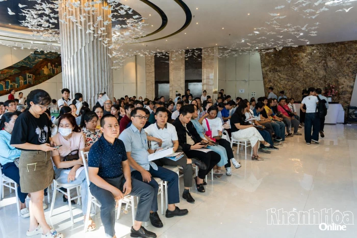 Hàng trăm khách hàng chọn mua nhà ở xã hội VCN Vĩnh Hải