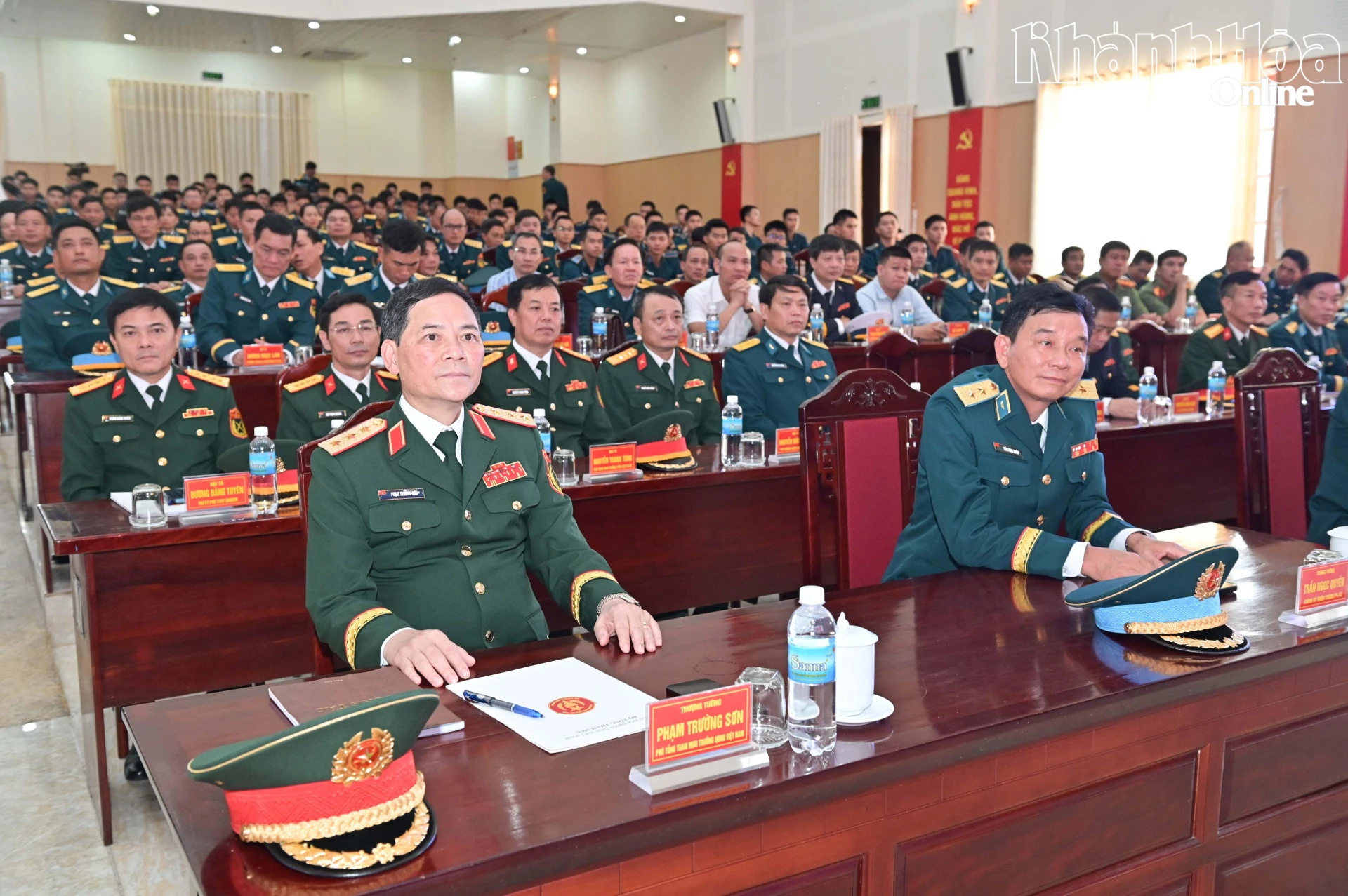 Thượng tướng Phạm Trường Sơn dự, chỉ đạo buổi lễ.
