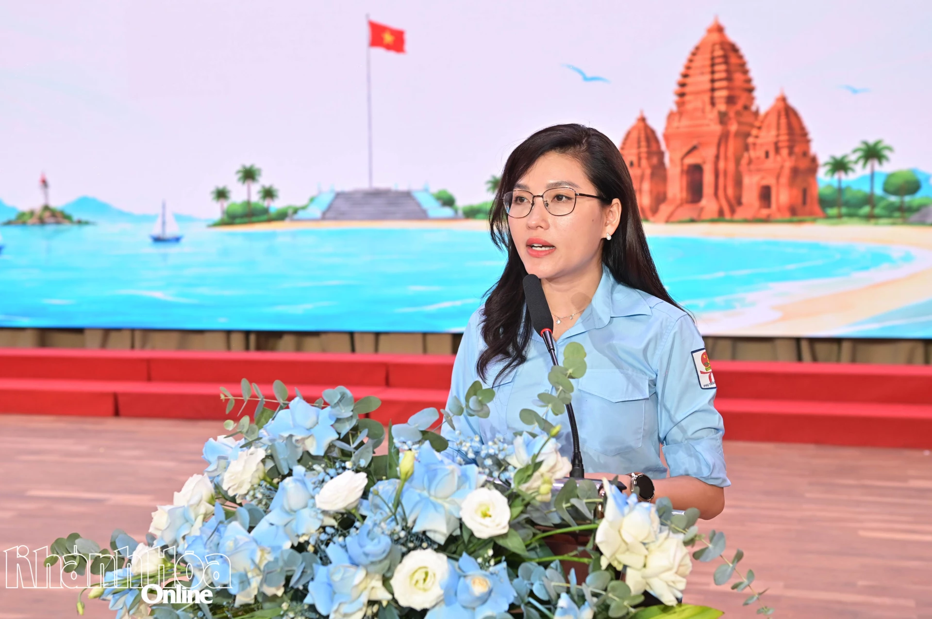 Đồng chí Hồ Hồng Nguyên phát biểu tại hội nghị.