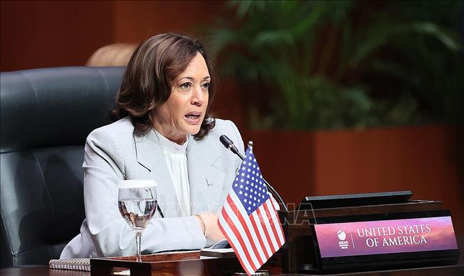 Phó Tổng thống Hoa Kỳ Kamala Harris phát biểu tại Hội nghị Cấp cao ASEAN - Hoa Kỳ lần thứ 11. Ảnh: Dương Giang/TTXVN

