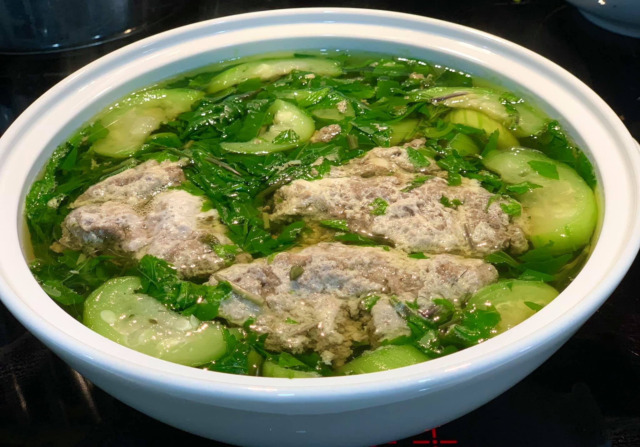 Canh rau tập tàng
