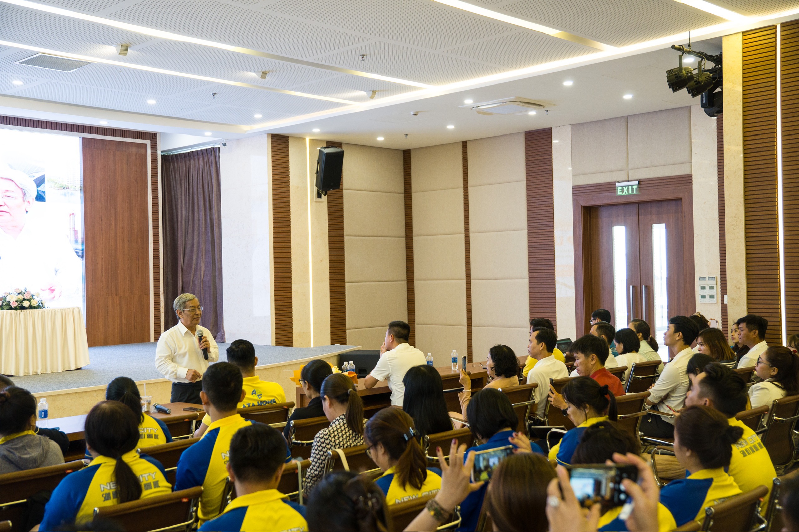 Tiến sĩ Lê Xuân Thân chia sẻ về pháp luật với thị trường bất động sản