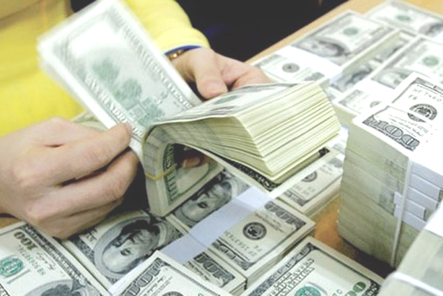 Tỷ giá trung tâm giảm, tỷ giá tại ngân hàng tăng