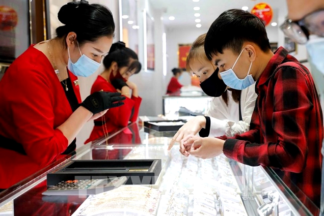 Giá vàng hôm nay (30-9): Vàng trong nước tiếp đà tăng