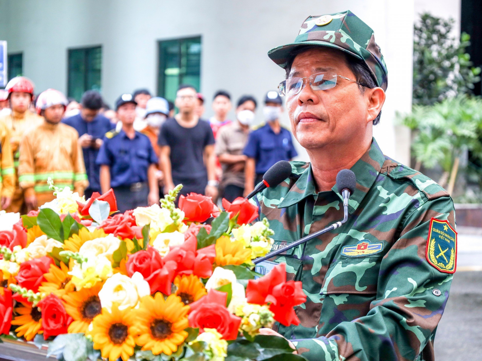 Ông Nguyễn Tấn Tuân biểu dương lực lượng tham gia thực binh.