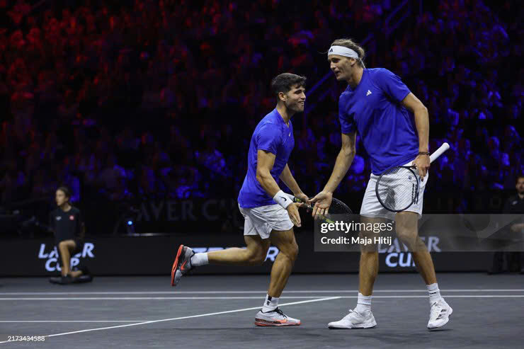 Laver Cup: Ngày đầu tiên bất phân thắng bại 