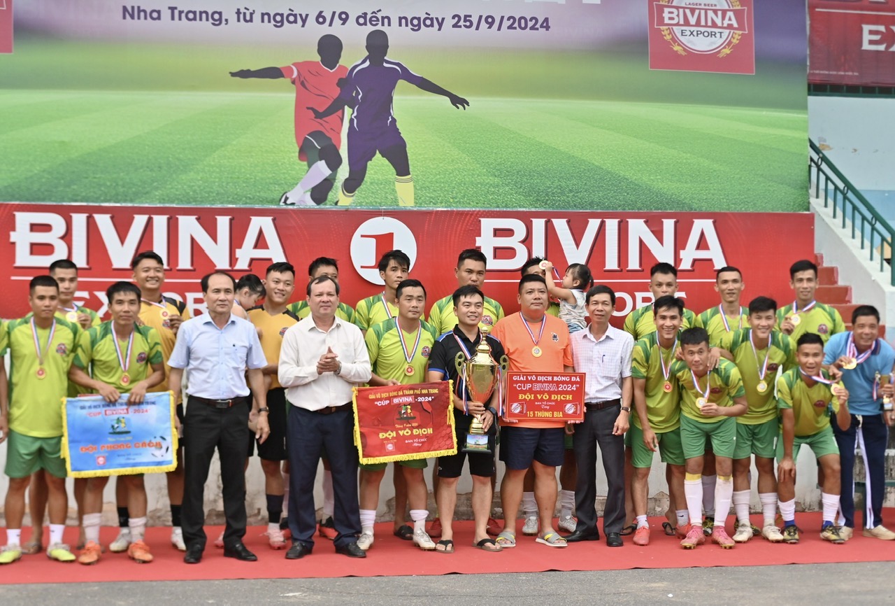 Giải vô địch bóng đá TP. Nha Trang - Cúp Bivina 2024:: Đội bóng Liên quân phường Vĩnh Nguyên - Phước Tiến đoạt chức vô địch