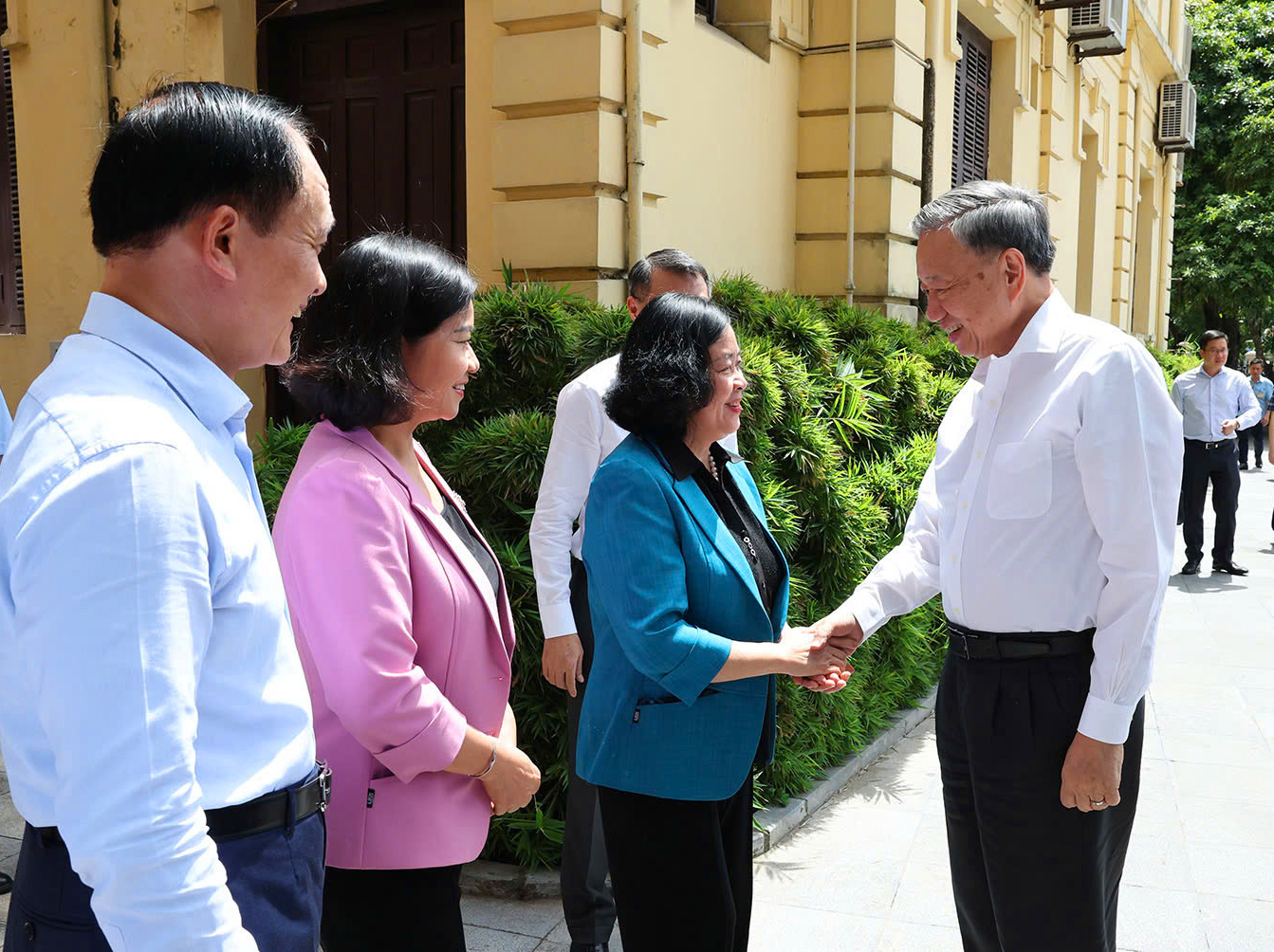 Tổng Bí thư, Chủ tịch nước Tô Lâm đến thăm, làm việc với Ban Thường vụ Thành ủy Hà Nội_Ảnh: TTXVN

