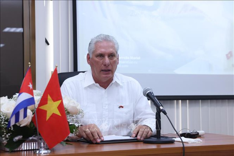 Bí thư thứ nhất Đảng Cộng sản Cuba, Chủ tịch nước Cuba Miguel Diaz Canel Bermudez phát biểu tại cuộc gặp gỡ các nhà đầu tư vào Đặc khu phát triển Mariel, trong đó có doanh nghiệp Việt Nam.

