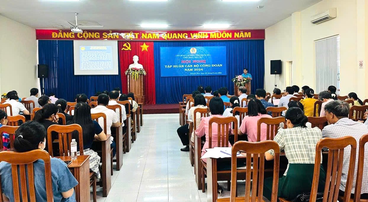 Công đoàn Viên chức tỉnh tập huấn nghiệp vụ công tác thi đua, khen thưởng cho gần 140 cán bộ công đoàn cơ sở