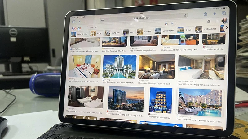 Cảnh giác thủ đoạn lừa đặt phòng khách sạn để chiếm đoạt tài sản