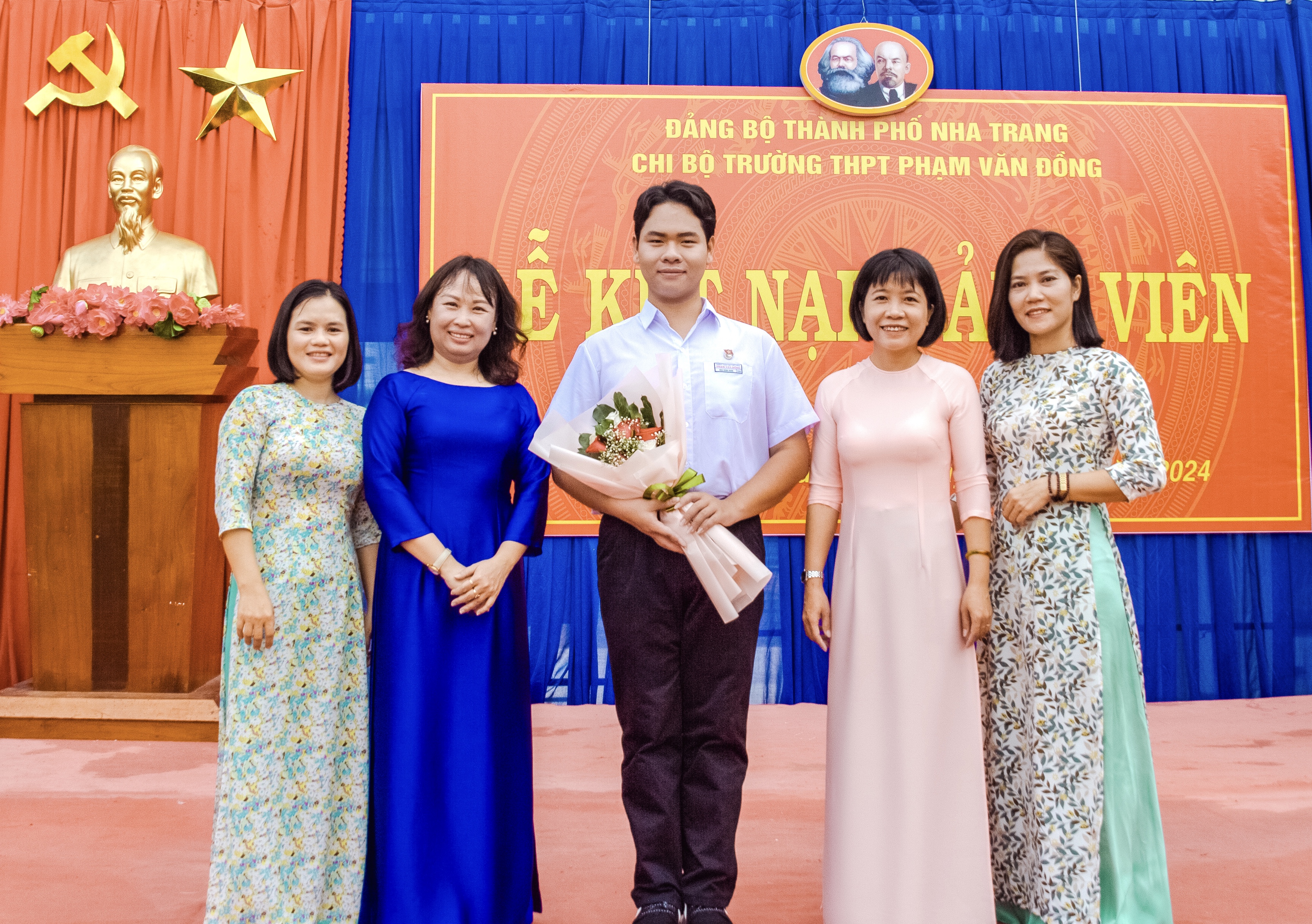 Nha Trang:: Tăng cường giáo dục lý tưởng cách mạng cho đoàn viên, thanh niên - Kỳ 2: Ươm mầm những “hạt giống đỏ” cho Đảng