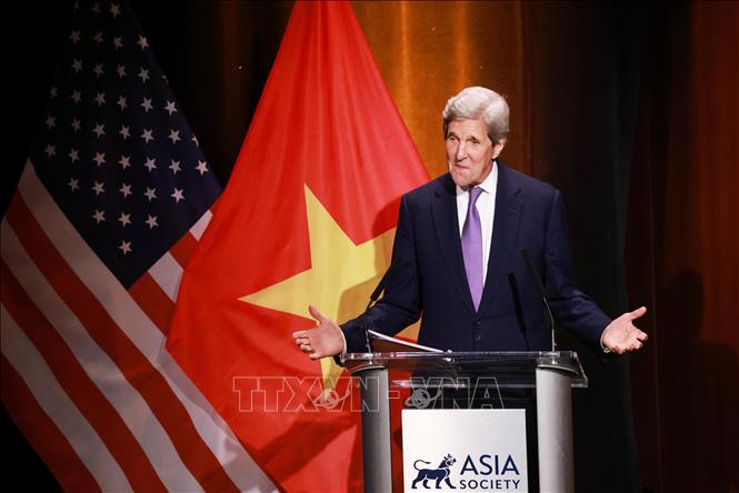 Đặc phái viên của Tổng thống Hoa Kỳ về biến đổi khí hậu John Kerry phát biểu. Ảnh: Lâm Khánh/TTXVN
