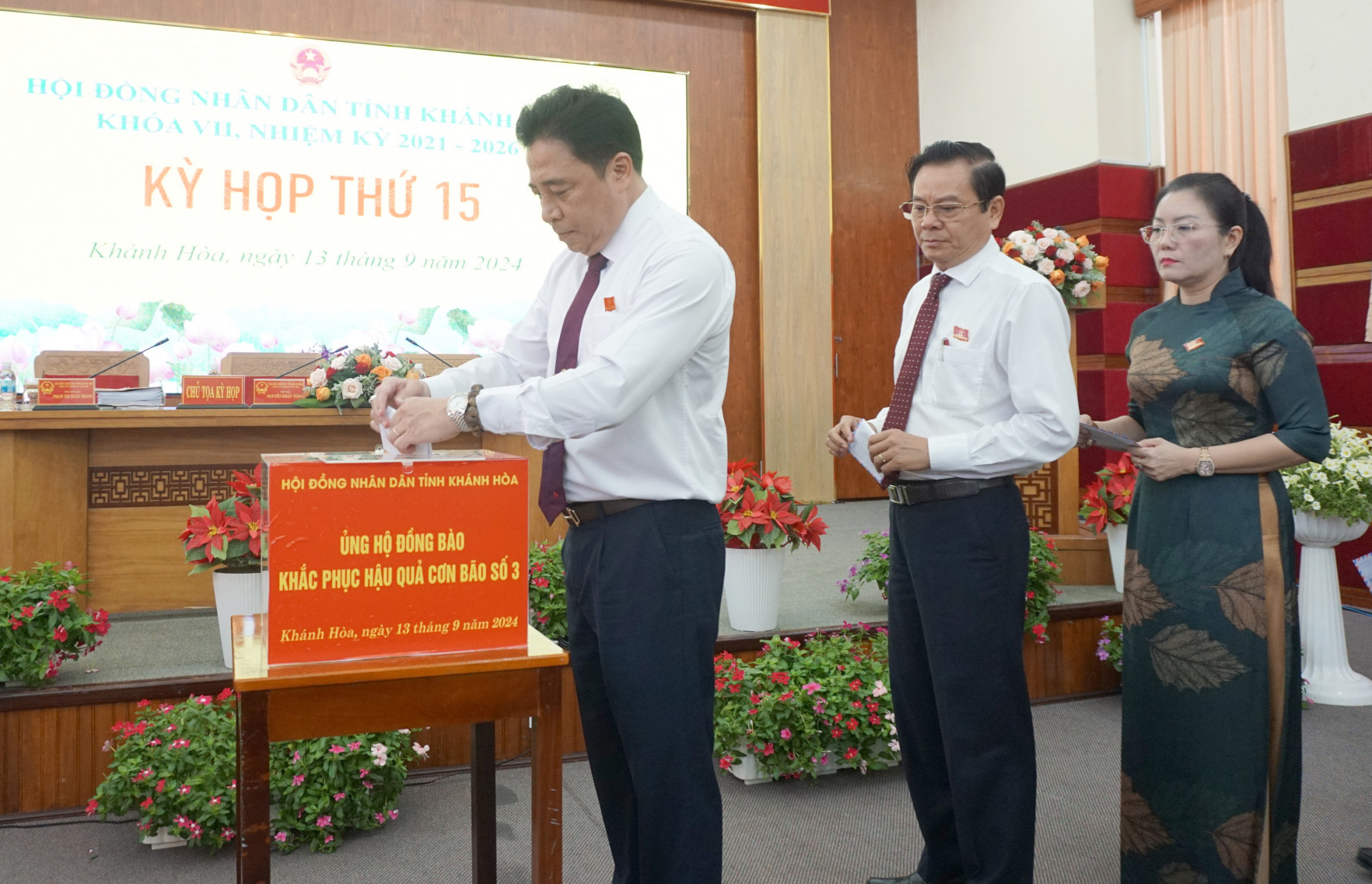 HĐND tỉnh Khánh Hòa ủng hộ đồng bào các tỉnh, thành miền Bắc khắc phục hậu quả bão số 3